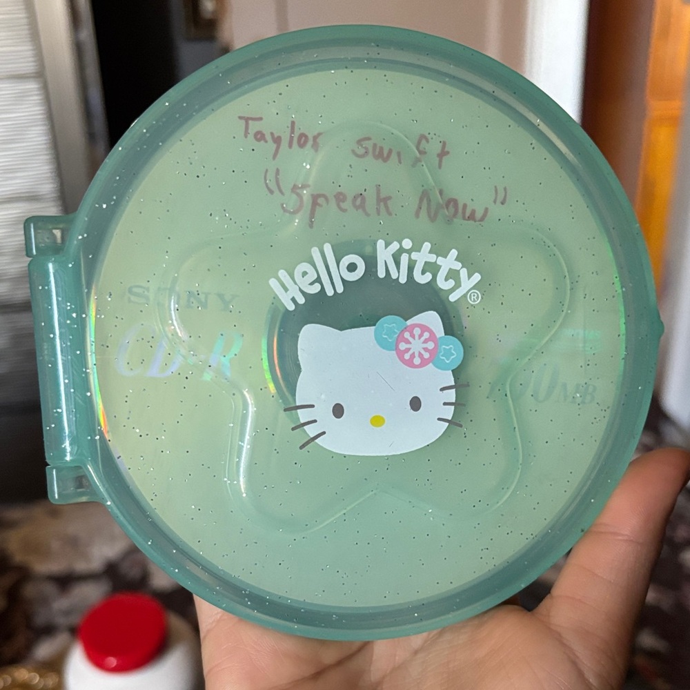 Hello Kitty Y2K Glitter CD case